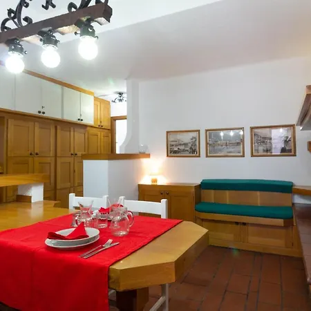 Apartment Appartamento Vecchio Borgo - Solo Affitti Brevi *