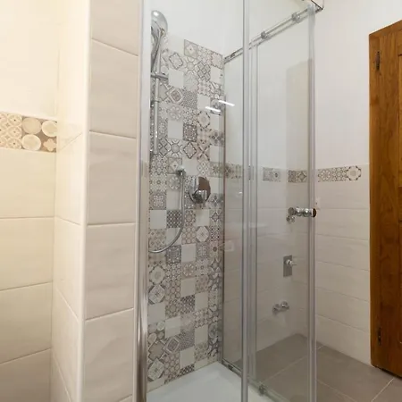 Apartment Appartamento Vecchio Borgo - Solo Affitti Brevi